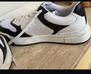 Scarpe Guess bianche e nere