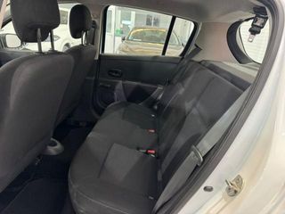 RENAULT Clio 1.2 16V 5 porte Dynamique