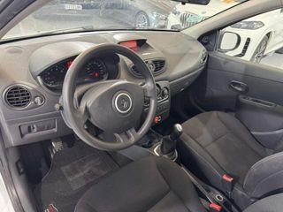 RENAULT Clio 1.2 16V 5 porte Dynamique