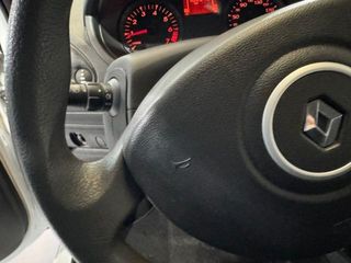 RENAULT Clio 1.2 16V 5 porte Dynamique