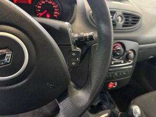 RENAULT Clio 1.2 16V 5 porte Dynamique