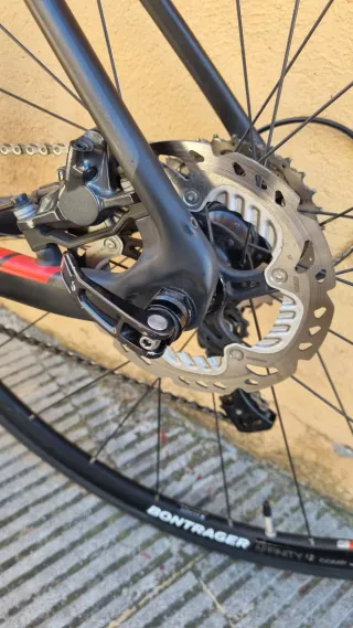 Bici da strada Trek Domane Carbon OCLV