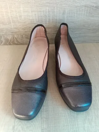 Zapatos bailarinas piel mujer marrones. N°38