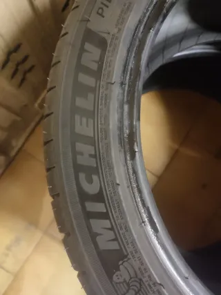 Michelin 255 40 17