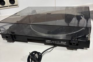 Giradischi Yamaha TT-300. LEGGERE