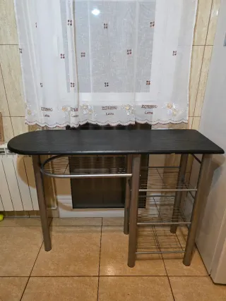 Mesita alta cocina y 2 taburetes