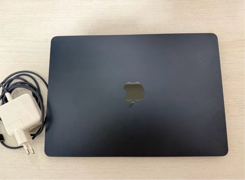 MacBook Air M2 13” 16GB RAM IMPECABLE + GARANTÍA 2026 afbeelding 2