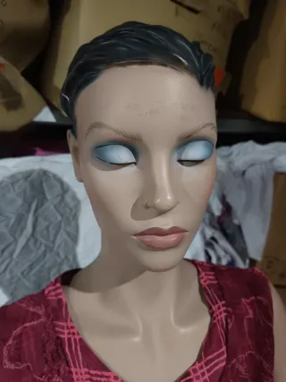 2 Maniquís cuerpo entero 1.80m cara definida