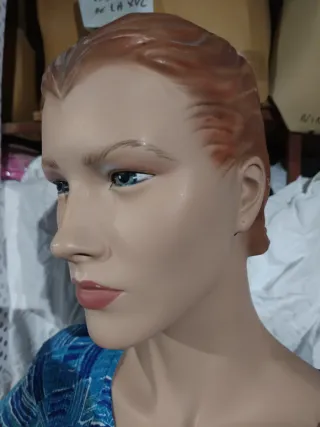 2 Maniquís cuerpo entero 1.80m cara definida