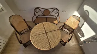 Conjunto de mimbre mesa y 2 sillones