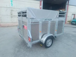 Remolque para ovejas, cabras, cerdos