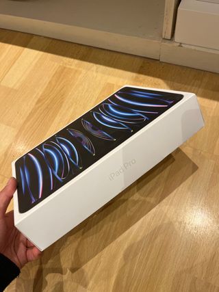 Caja iPad Pro 11 4ª Gen Wi-Fi