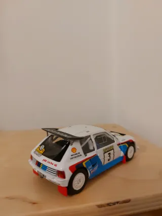 Peugeot 205 Turbo 16 Escala