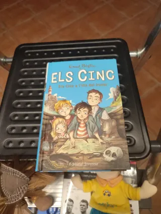 Els Cinc a l'illa del tresor