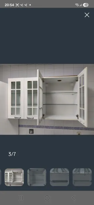 2 Vitrinas Ikea Blancas con Puertas de Cristal