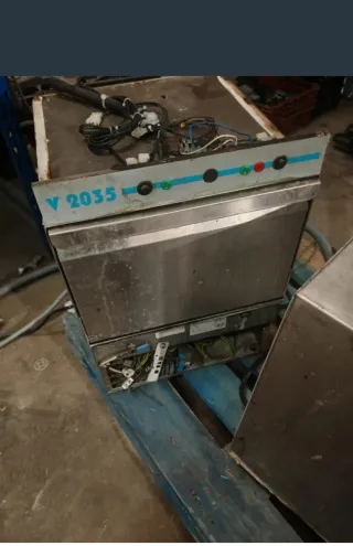 Retiró Lavavajillas rotos usados en desuso