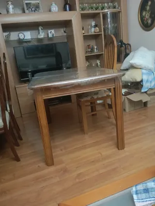 Mesa de comedor con 6 sillas