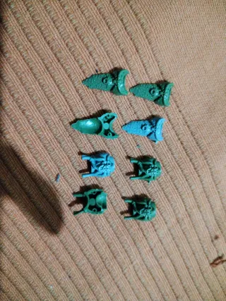 Warhammer 40k piezas (verde y azul)