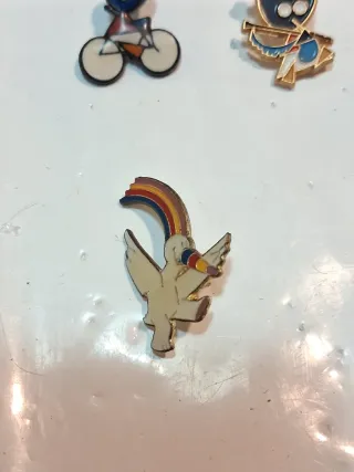 Pines conmemorativos