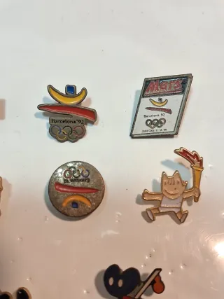 Pines conmemorativos