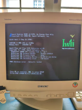 Lote PC Retro Pentium II + Monitor SONY TRINITRON