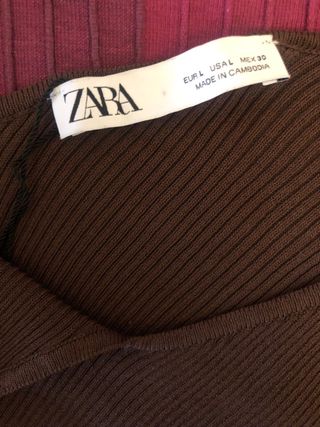 Camiseta asimétrica Zara marrón