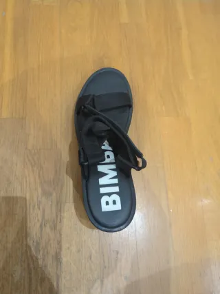 Sandalias Bimba y Lola tacón ancho