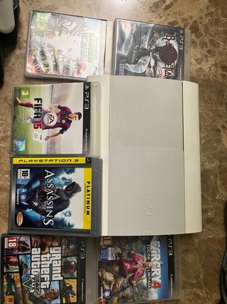 Consola PS3 Slim 500GB + 4 Mandos