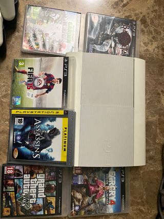 Consola PS3 Slim 500GB + 4 Mandos