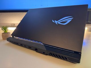 Asus ROG Strix G513