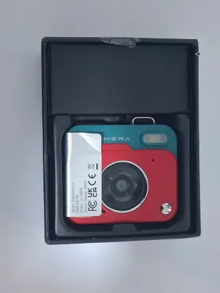 Cámara Digital Retro 1080p Roja (SD&Cargador)