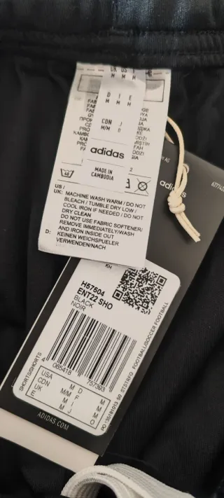 Pantalón corto Adidas negro
