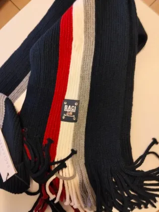 Set Sciarpa e Cappello Baci & Abbracci Righe