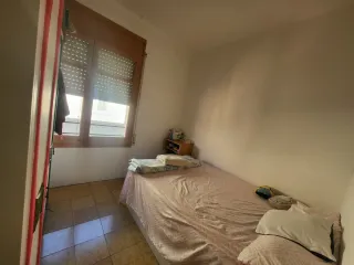 Se alquila habitación