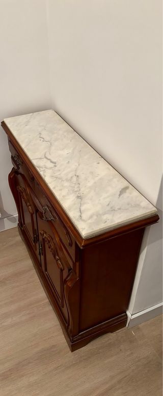 Recibidor Mármol y Madera antiguo