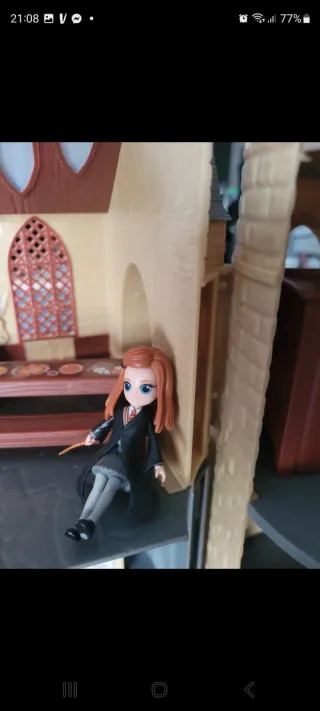 Castello di Harry Potter con personaggi