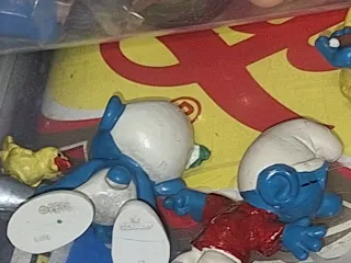 Lote 4 figuras de Pitufos