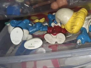 Lote 4 figuras de Pitufos