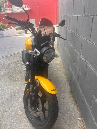 Yamaha XSR 125 Amarilla 2023 - 19.000 km
