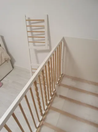 Cuna IKEA MYLLRA con cajón