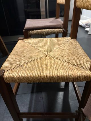 Mesa de comedor de madera maciza con 4 sillas