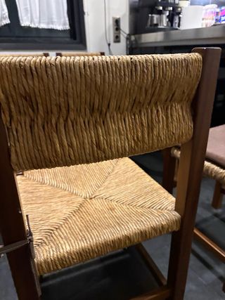 Mesa de comedor de madera maciza con 4 sillas