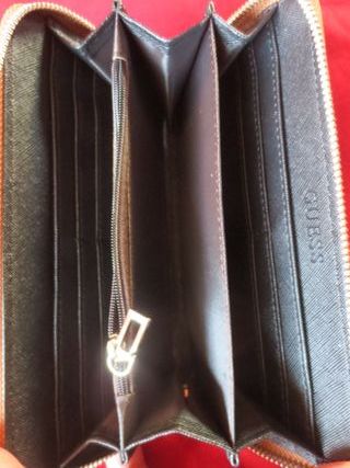 Cartera Guess
