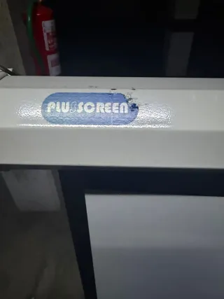 Pantalla Proyector 180x150cm