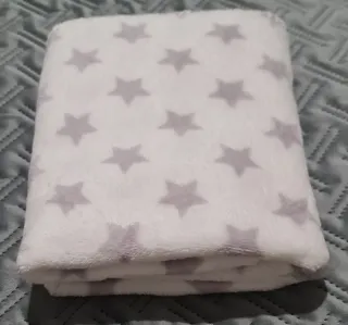 Manta polar bebé estrelas