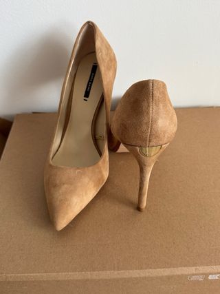 Zapatos Zara Beige Tacón Aguja