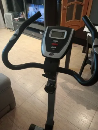 Bicicleta estática gris