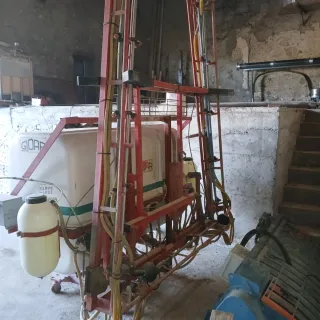 Pulverizador/Aplicador Fertilizante Líquido.