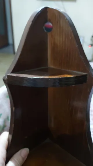 Mensola angolare in legno marrone