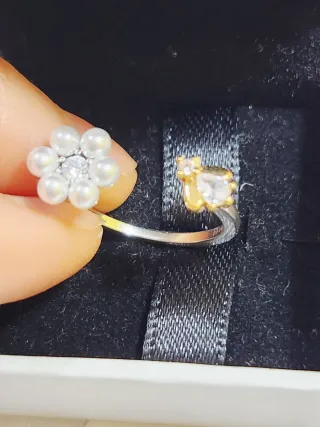 Anillo abierto Bridgerton Abeja con flor de perlas